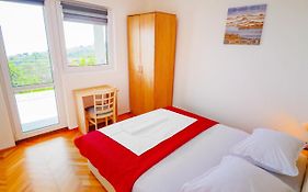Vivana House